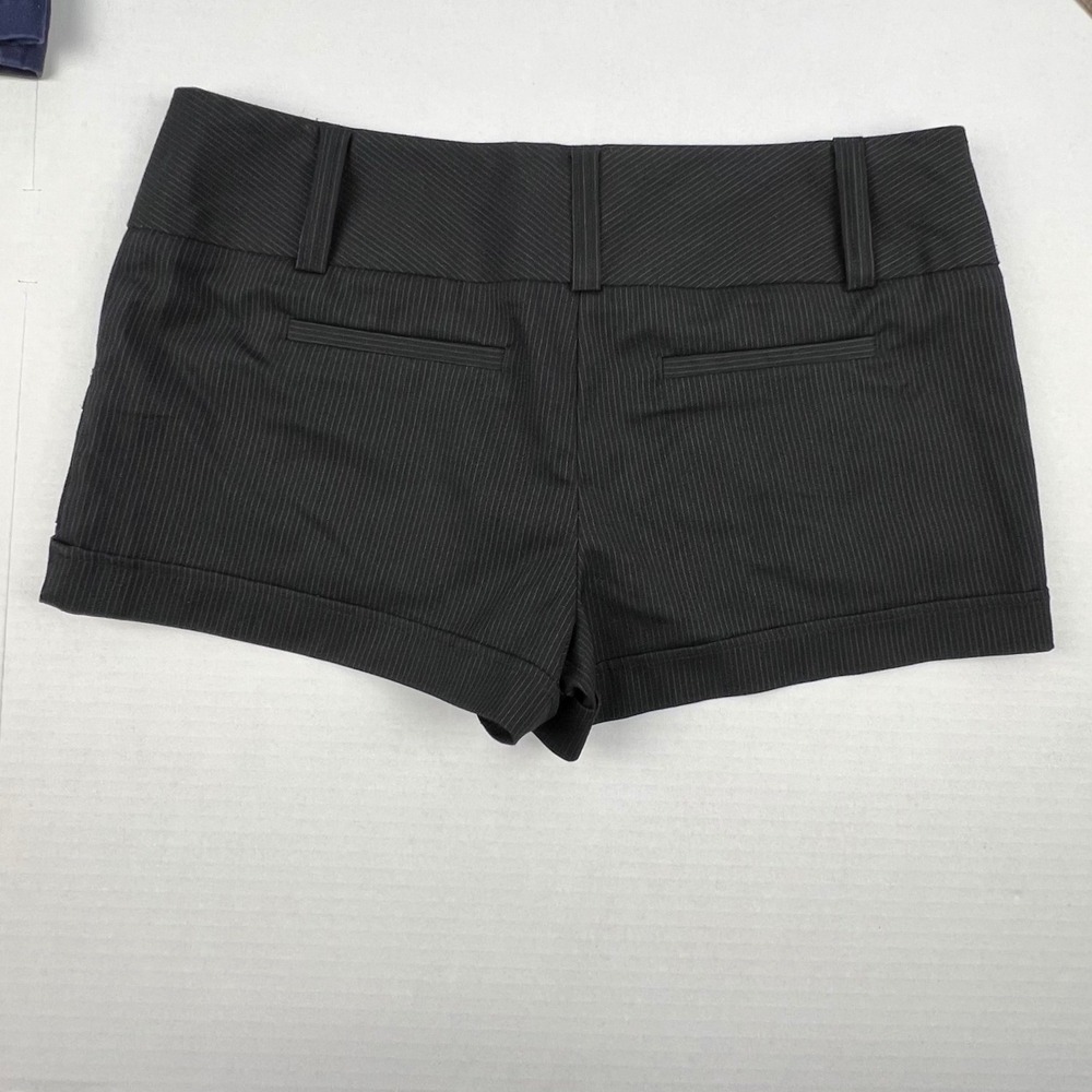 CHARLOTTE RUSSE Pinstripe Cuffed Shorts Womens 10 Y2K Office Siren Coquette - Picture 6 of 14